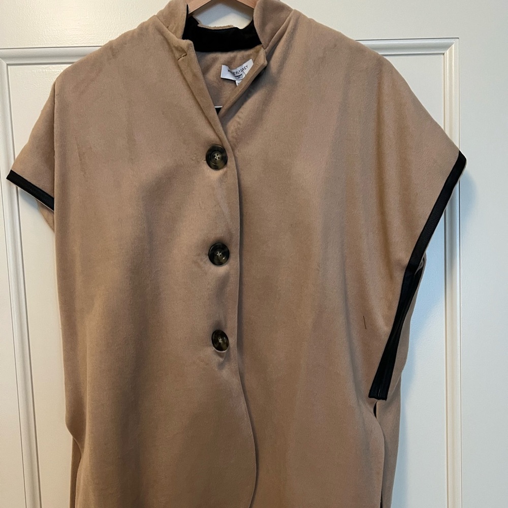 Camel cape